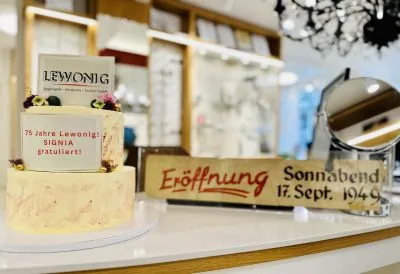 Signia gratuliert zum Firmenjubiläum 75 Jahre Lewonig in Wernigerode